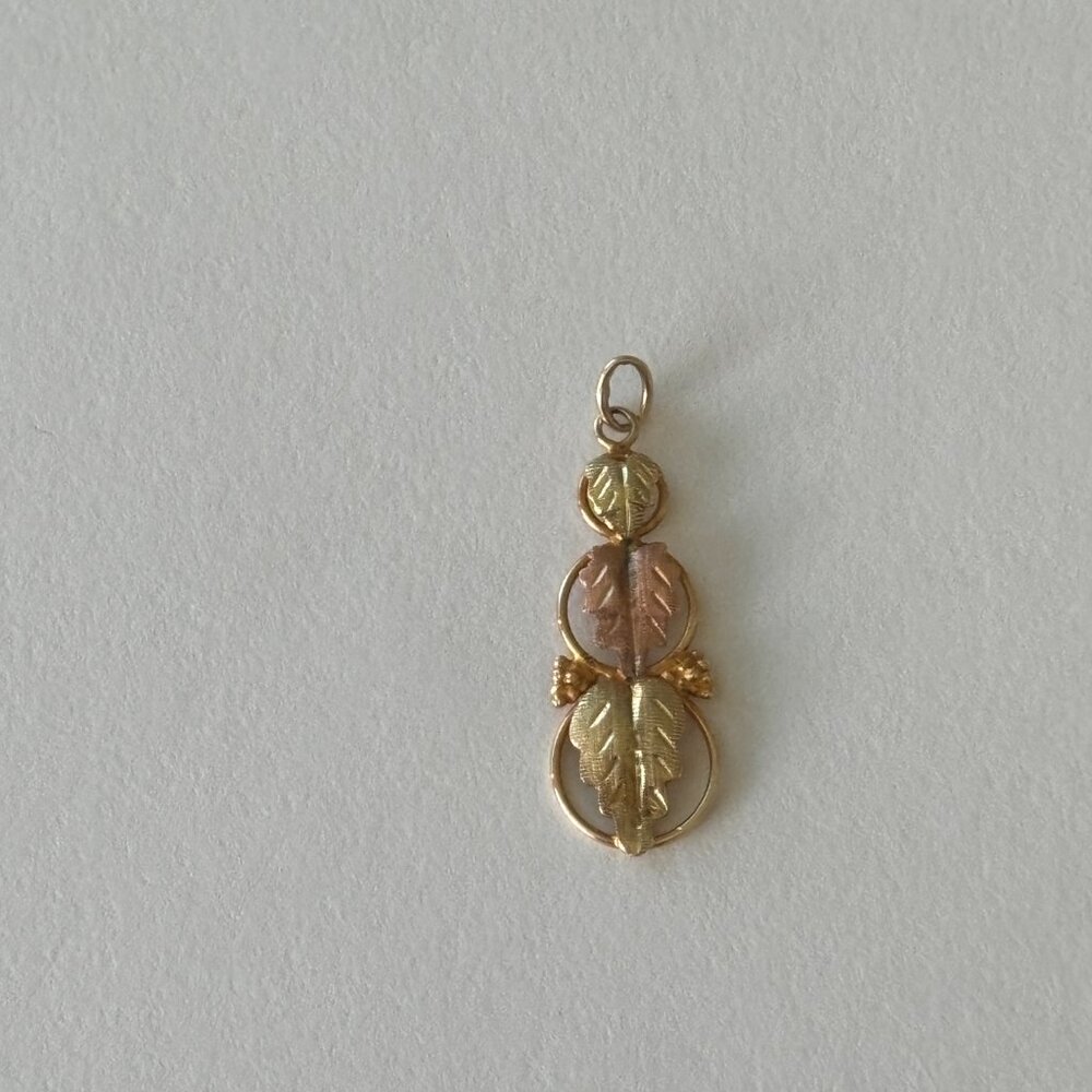 Black Hill Gold Pendant